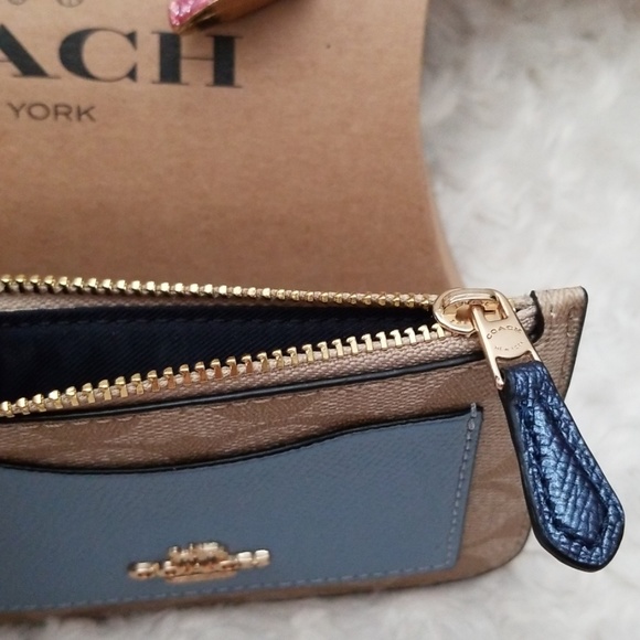 Coach Colorblock Card Case - Picture 5 of 7